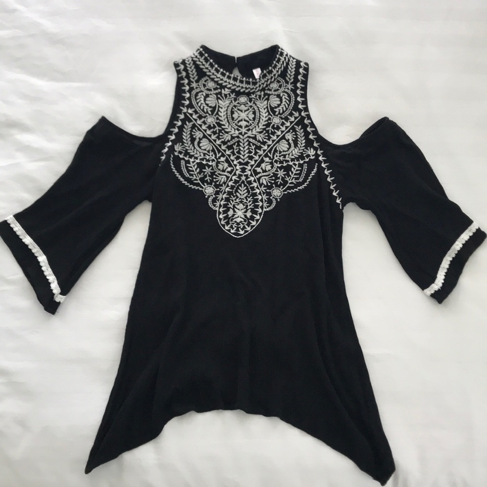 Cold Shoulder Crepe Top with Crochet Detailing